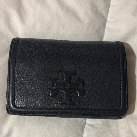 Tory Burch Accessories - Tory Burch Black Pebbled Leather Card Holder